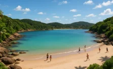 Descubra a Praia da Ferradura