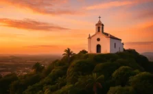 Morro da Guia e Capela Nossa Senhora da Guia: Um Panorama Incrível